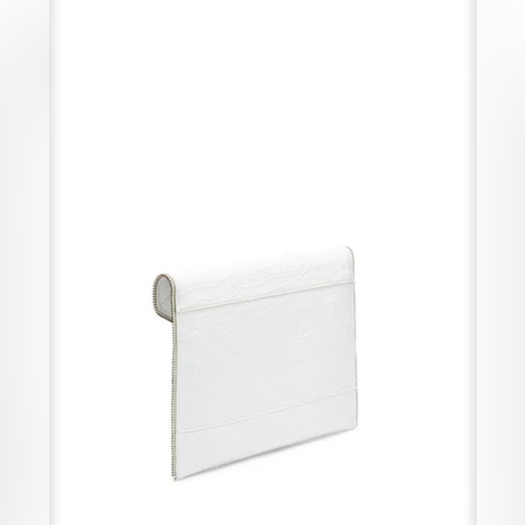 NWT LEO CLUTCH OPTIC WHITE REBECCA MINKOFF WITH DUST BAG - Picture 2 of 11